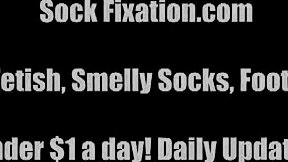 peel my sweaty socks off for me while licking feet