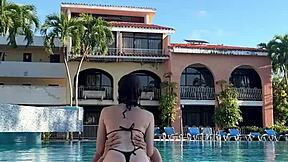 let's fuck in the pool, babe, real couple says in hotel