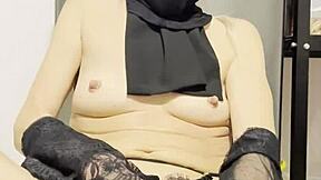 Arab milf shows herself and brings herself to orgasm