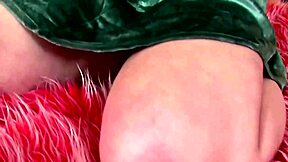 chubby alexa moroz fucks with a finger in her butthole