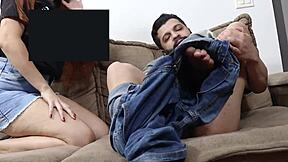 fodendo o cuzinho da meia-irmã da minha esposa escondido ela assistiu tudo e ficou excitada é uma corninha