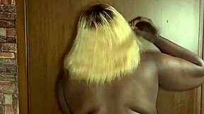 레즈비언 영상에서 이 면도 보지 중에 누구꺼 핥고 싶어?