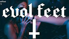 Is every toe a world for your tongue to explore in this fetish?