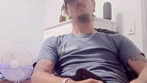 Robvegas intensely masturbates solo