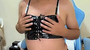 transsexual linda rocks exotic clothes 😍