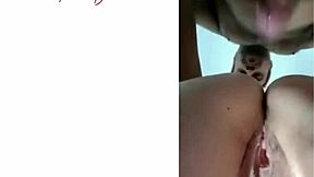 मैं इस सुंदर ब्रूनेट निम्फ के पर्की अस, स्मूथ पसी और नर्डी फेस पर हमेशा पागल रहा