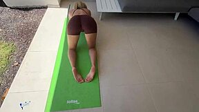 fucking yoga trainer in crowded park during day