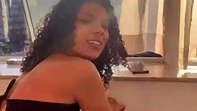 Casal Fode Na Janela De Prédio Para Os Vizinhos Verem