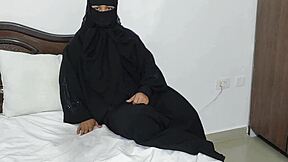 Salma muslim girl fucks friend with hindi dirty audio