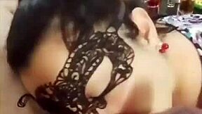 mamada con antifaz 6