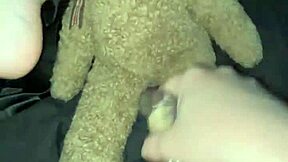 Saudi Teen Arabian Snowwhite Masturbates with Glass Dildo in Los Angeles