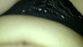 man licks 18yo pussy close up during first seduction