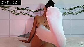 she worships feet while i fuck my big ass