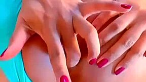 olha eu rebolo com grelo duro pensando em voce