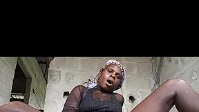 the horny maiden that run out of the house to masturbate