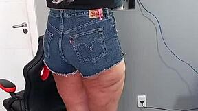 I Wearing Sexy Shorts!