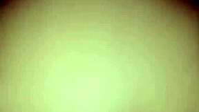 Novinha safada me chamou pro matinho e � claro que eu fui comi sua buceta suculenta e gozei gostoso