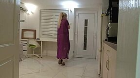 cute delivery guy returned with flowers and i flashed before blowjob