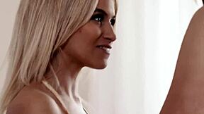 Blonde JULIA LICKS teen 18+ PUSSY of PENELOPE