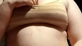 titty play with tiny 18+