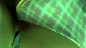 la secretaria es bien putita y se deja coger por su jefe por aumento de sueldo