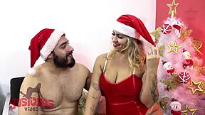 Ela recebeu pica enorme de natal, parte 1?