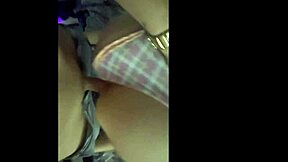 la secretaria es bien putita y se deja coger por su jefe por aumento de sueldo