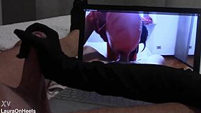 here's a preview handjob in gloves for my fan, with cumshot while watching