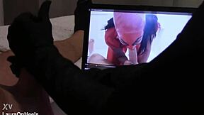 here's a preview handjob in gloves for my fan, with cumshot while watching