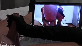 here's a preview handjob in gloves for my fan, with cumshot while watching