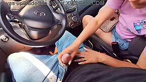 Oh N�o Galo Estranho Se Masturbando Em P�blico