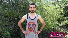 I tried an outdoor date and banged a guy in public.