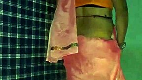 Hot mujra in saree by shemale