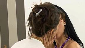 Girls Drill Twats And Make Pissing!