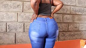 big ass milf shows off her curves casually