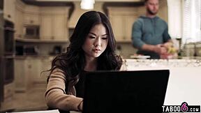 I heard milf slimthick vic fucking my roommate seth gamble