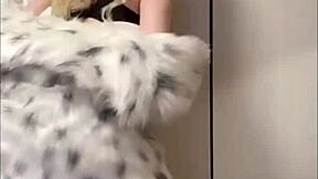 Sexy Elza Kom Performs Sweet Hot Dance