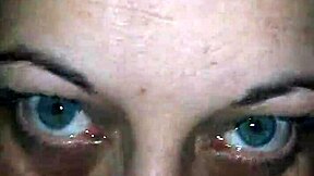 白人熟女狂吞细屌口爆