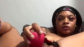 upclose hairy pussy play