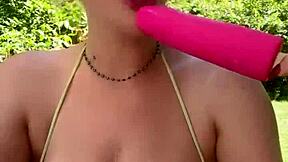 Solo Girls Outdoor Masturbate