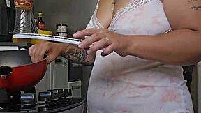 Pregnant Woman Shows Off Her Big Ass And Mature Body