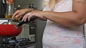 Pregnant Woman Shows Off Her Big Ass And Mature Body