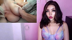 rubia tetona la despiertan para coger duro