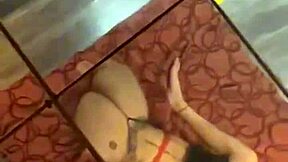 La hermana de mi amigo tiene un culo enorme y le gusta que la grabe