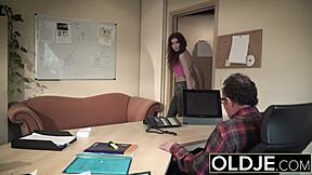 Bubble Butt Young 18+ Beauty Fucked During Job Interview