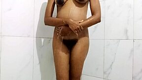 Hot Mature Housewife Pisses And Masturbates Intensely While Bathing