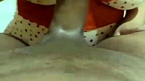 HUMILHAÇÃO EXTREMA PARA UM CORNO SUBMISSO GOZANDO MUITO