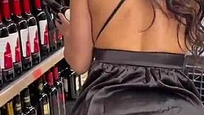 Big ass flashing in supermarket