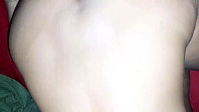 Gostosa Sentando No Pau De Costas Para Ganhar Leite Na Bucetinha