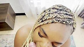 Engañando a mi novia con mi hermanastra cachonda